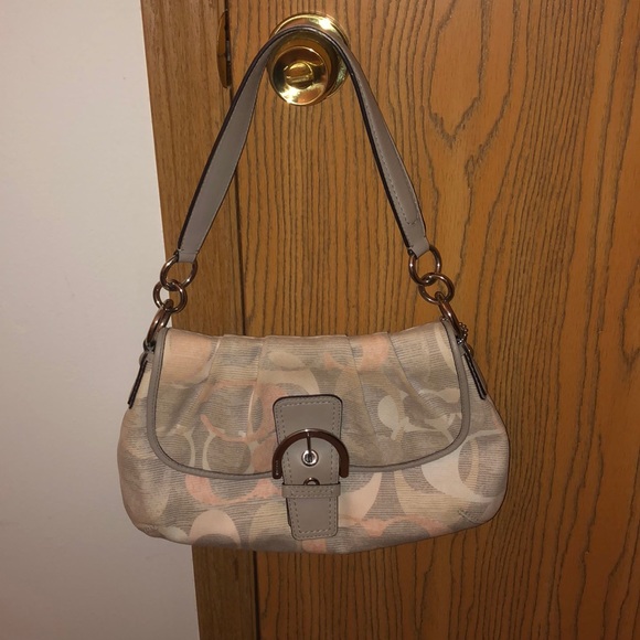 Coach Handbags - Coach Purse Coach Handbags - Coach Purse